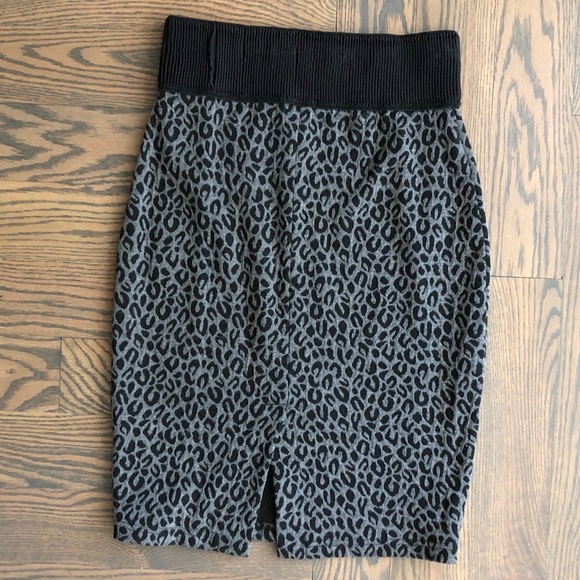 Grey and Black Leopard Print Pencil Skirt - Picture 2 of 4